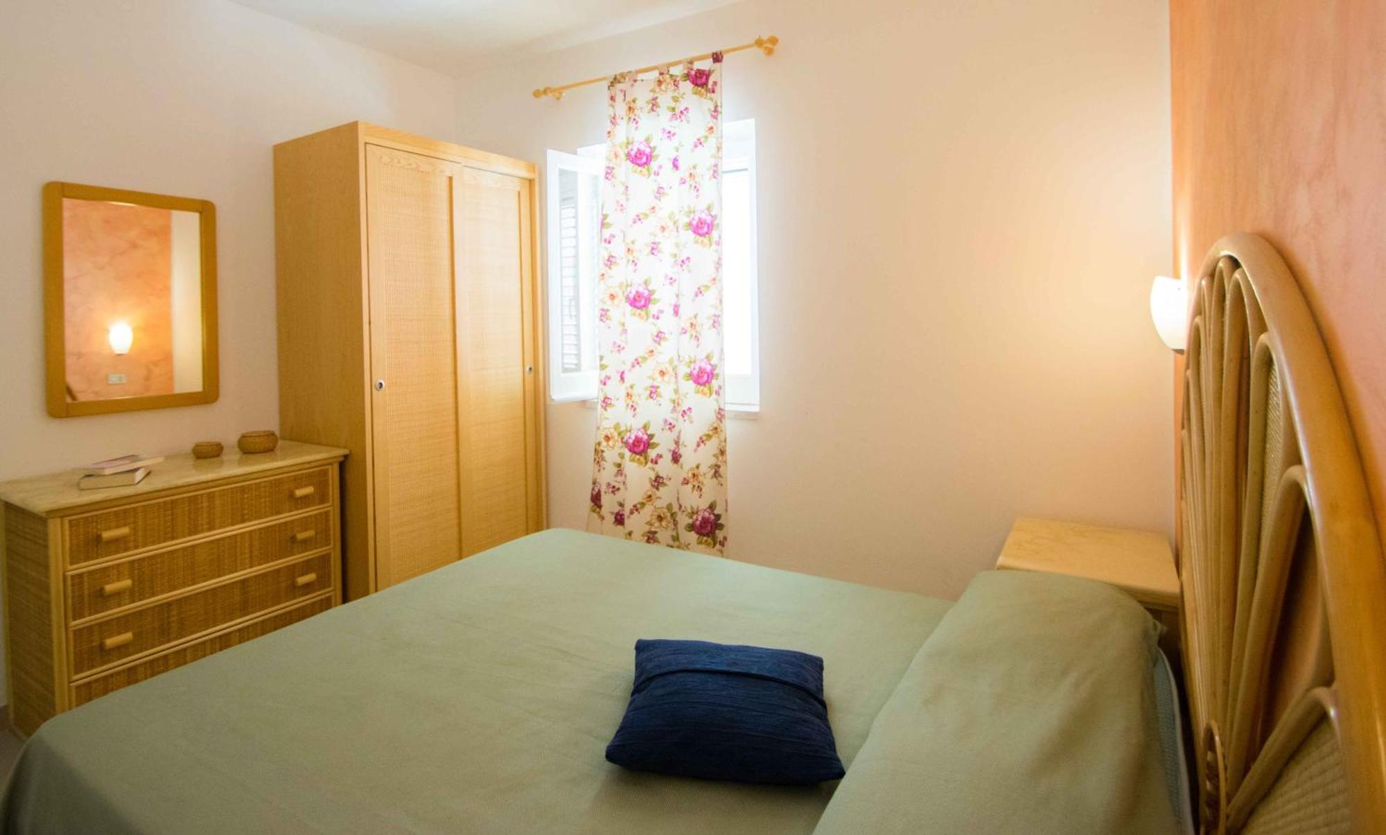 Hotel Resort Rocca Di Vadaro Capo Vaticano Habitación foto